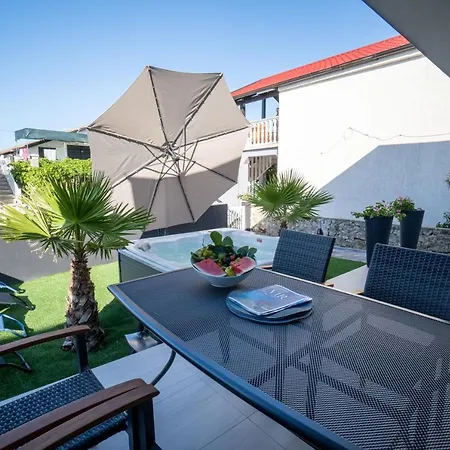 Villa Tome *